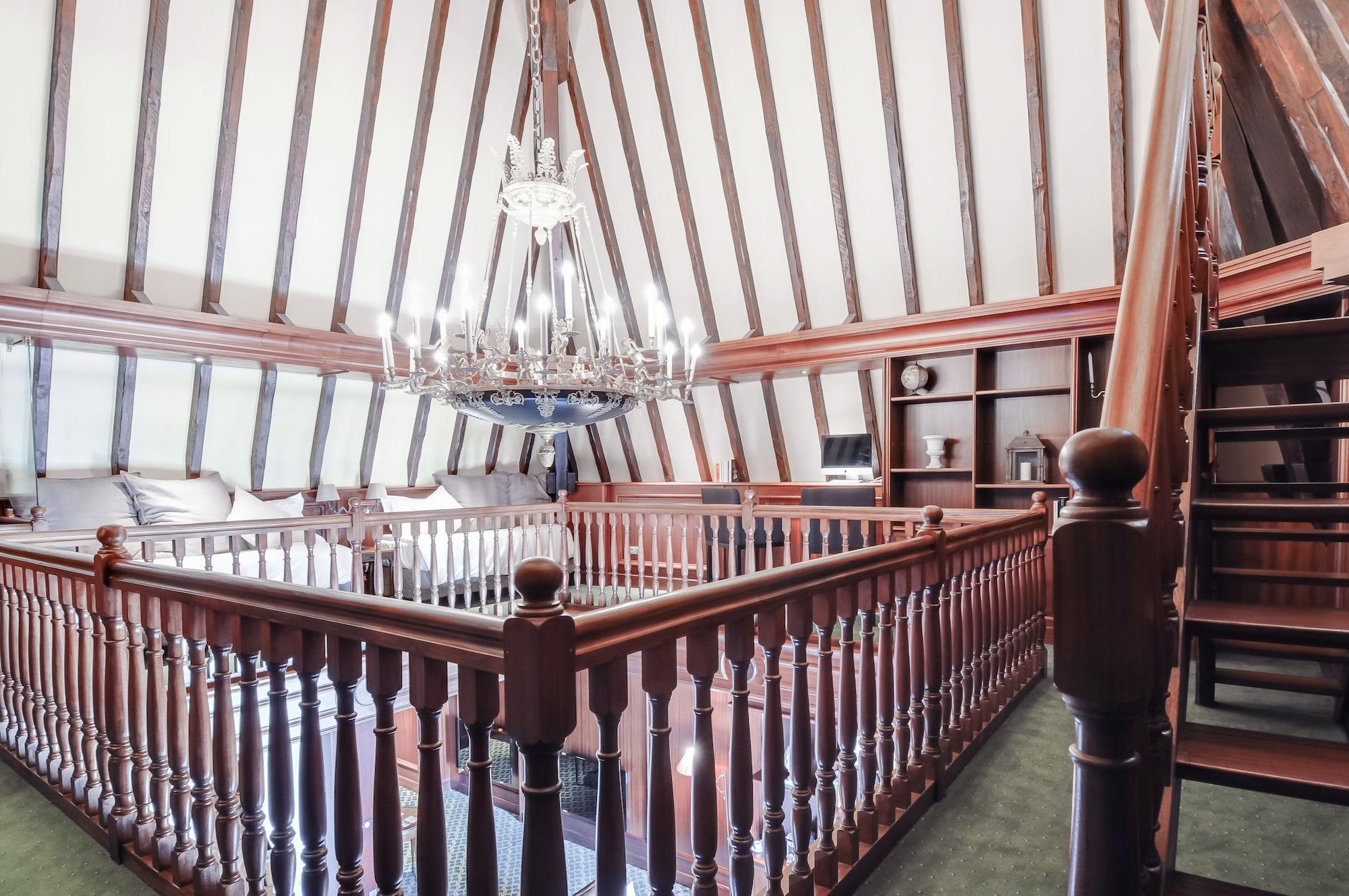 Le Palace De Menthon Εξωτερικό φωτογραφία The interior of the house