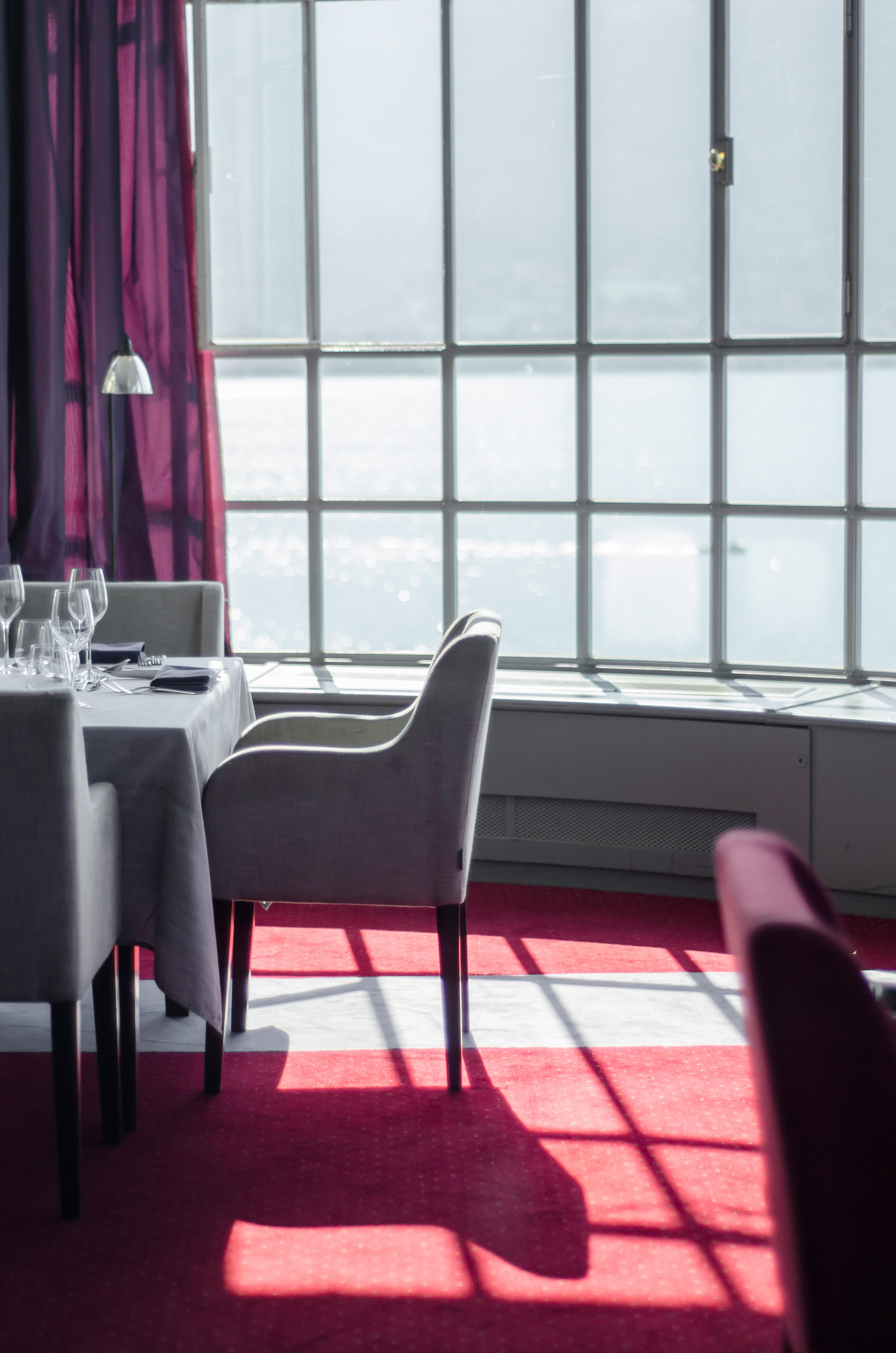Le Palace De Menthon Εξωτερικό φωτογραφία Restaurant