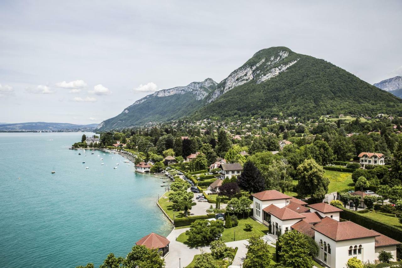 Le Palace De Menthon Εξωτερικό φωτογραφία The town of Montreux