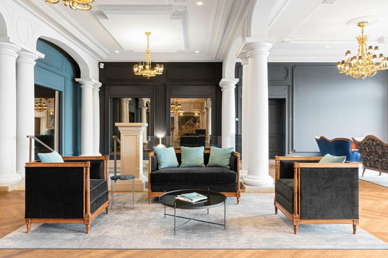 Le Palace De Menthon Εξωτερικό φωτογραφία The interior of the hotel